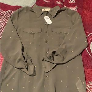 Hollister button down blouse. NWT sz XS
